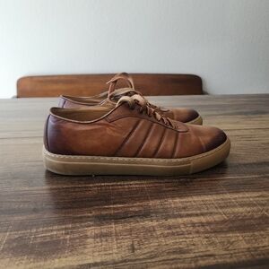 Di Bianco NWB Sneakers / Casual Shoes Size 7 US In Patinaed Brown